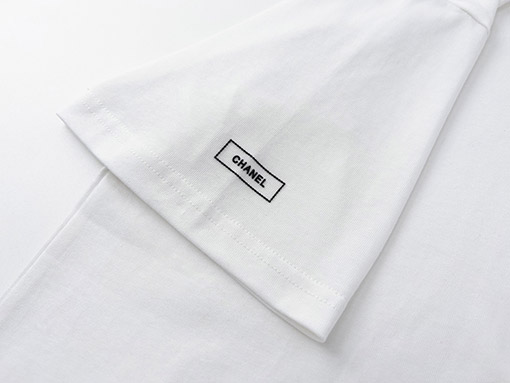春新商品入荷!! シャネル服コピー ロゴ刺繍Tシャツ