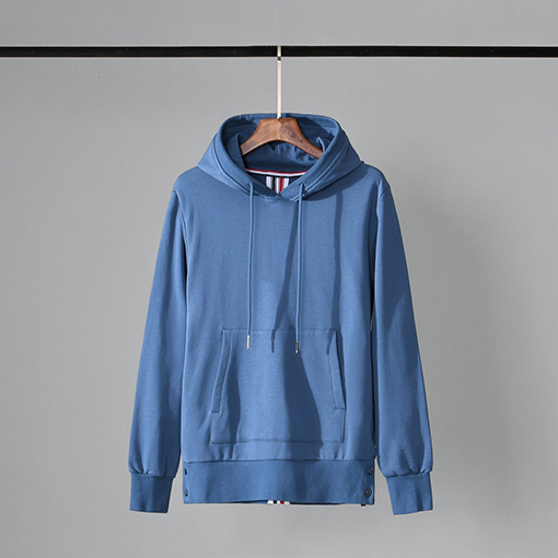 トムブラウン服スーパーコピフード パーカー後ろテープポイント
