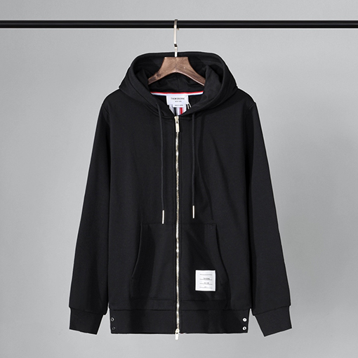 トムブラウン服スーパーコピ ジップアップ ジャケット後ろテープポイント