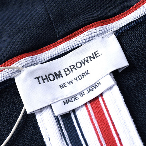 トムブラウン服スーパーコピ ジップアップ ジャケット後ろテープポイント