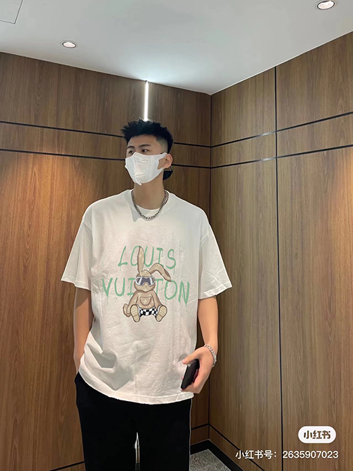 23新品!!ルイヴィトンコピープリント半袖Tシャツメンズファッション通販 2色