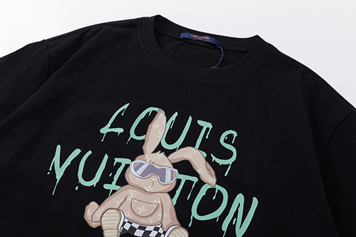 23新品!!ルイヴィトンコピープリント半袖Tシャツメンズファッション通販 2色