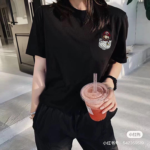 23新品!!ルイヴィトンコピープリント半袖Tシャツメンズファッション通販 2色