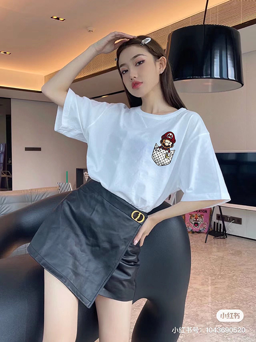 23新品!!ルイヴィトンコピープリント半袖Tシャツメンズファッション通販 2色