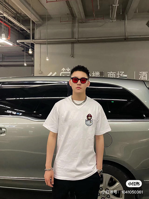 23新品!!ルイヴィトンコピープリント半袖Tシャツメンズファッション通販 2色