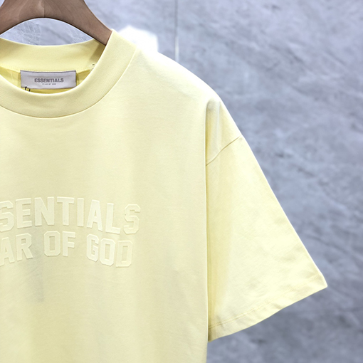 フィアオブゴッド半袖TシャツコピーFOG ESSENTIALS シーズン8 植毛レタリング ビッグロゴ 半袖Tシャツ