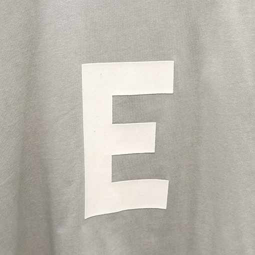 フィアオブゴッド半袖TシャツコピーFOG ESSENTIALS シーズン8 ラージEフリースレタリング