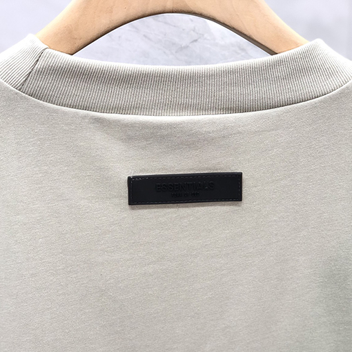フィアオブゴッド半袖TシャツコピーFOG ESSENTIALS シーズン8 ラージEフリースレタリング