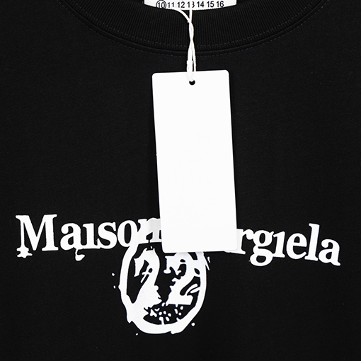 マルタンマルジェラ半袖Tシャツコピー 数字 プリント パッチ ベージュ.ブラック