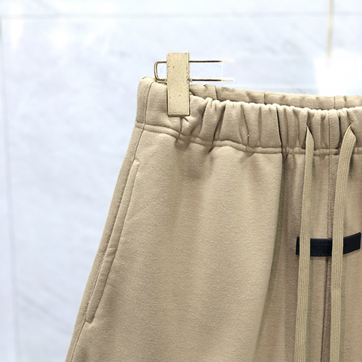フィアオブゴッドスウェットパンツコピー ESSENTIALS シーズン8。 320gの生地