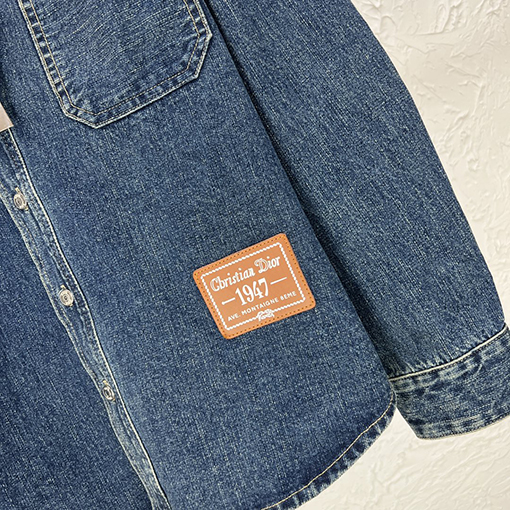 【超美品✨】セリーヌ デニム シャツスーパーコピー celine ロゴポイント