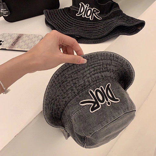 23新品!!  ディオール帽子 コピー  DIORロゴポイント