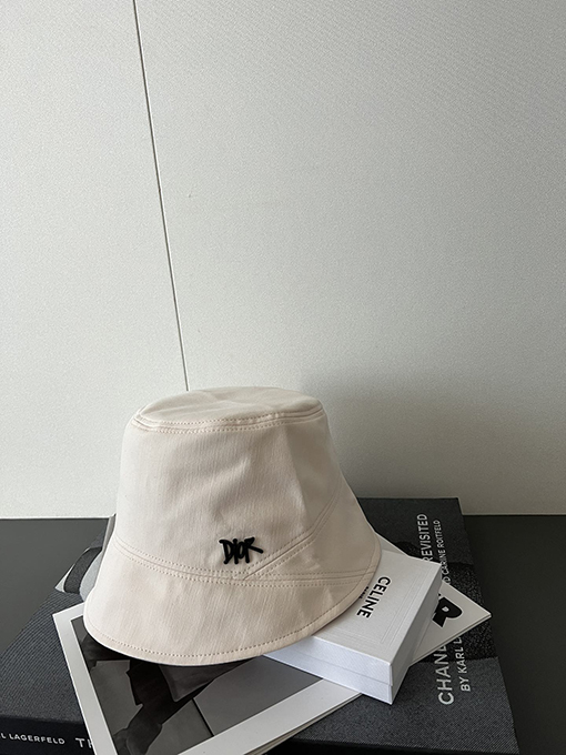 23新品!!  ディオール帽子 コピー  DIORロゴポイント