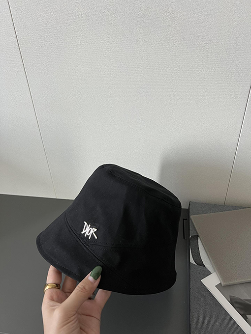 23新品!!  ディオール帽子 コピー  DIORロゴポイント