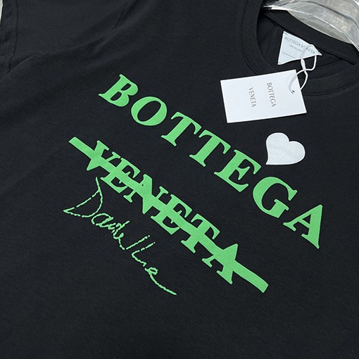 23新品!!ボッテガヴェネタオーバーSIZE 半袖 Tシャツコピー. 全4色