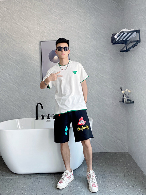 ボッテガヴェネタ 半袖 Tシャツコピー,三角ロゴ