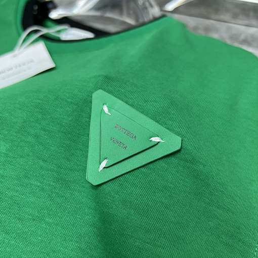 ボッテガヴェネタ 半袖 Tシャツコピー,三角ロゴ
