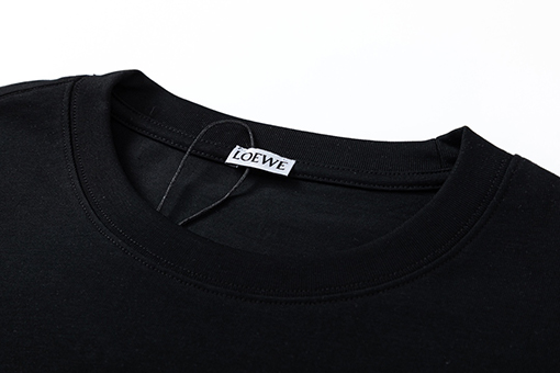23新品!!ロエベ半袖Tシャツスーパーコピー シンプルデザイン LOEWE立体ロゴ 全3色