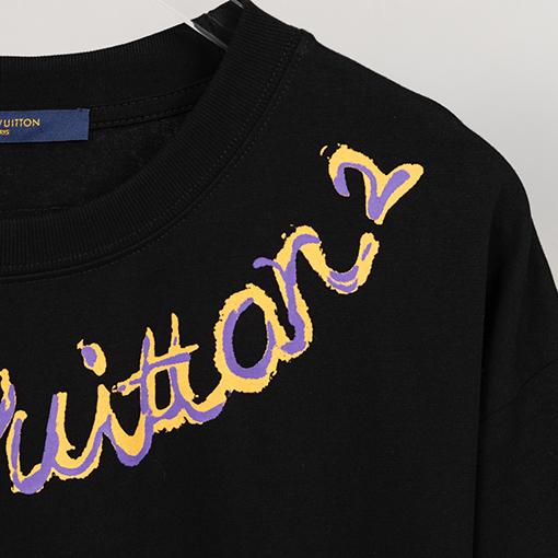 23新品!! ルイヴィトン半袖Tシャツコピー ネックライン プリント ポイント