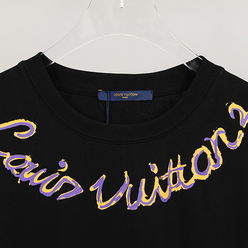 23新品!! ルイヴィトン半袖Tシャツコピー ネックライン プリント ポイント