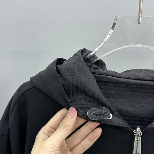 23新品!!プラダ パーカーコピー両面   ジップアップ ジャケット アウター