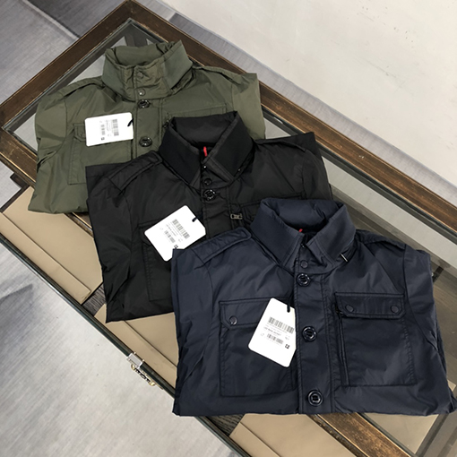 23新品!!モンクレール  ジャケット アウター スーパーコピー