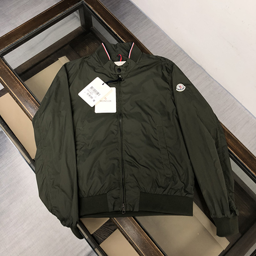 23新品!!モンクレール ジャケット アウター コピー