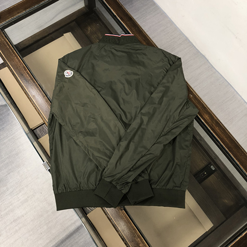 23新品!!モンクレール ジャケット アウター コピー