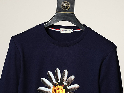 モンクレール スウェットTシャツ スーパーコピー フロントフラワープリント