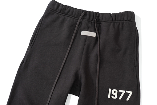 フィアオブゴッドFEAR OF GODスーパーコピー ESSENTIALS SWEATPANTS 1977