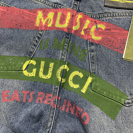グッチデニムパンツスーパーコピー MUSIC.GUCCIロゴポイント
