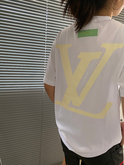 ルイヴィトン半袖Tシャツスーパーコピー FORMAL. LVロゴポイント