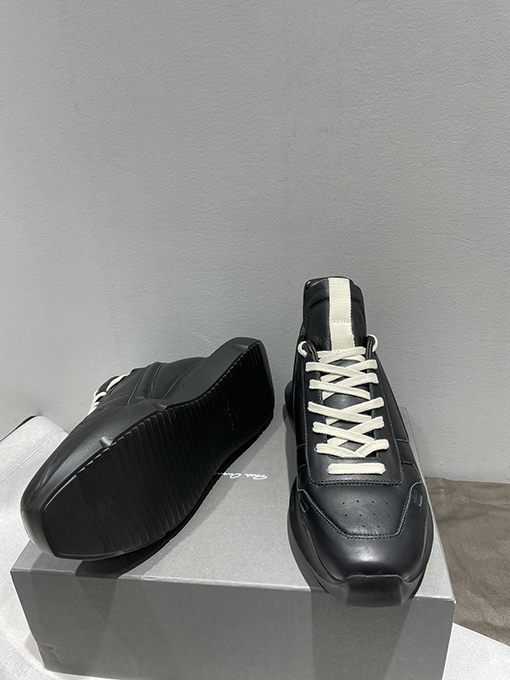 22ss!! リックオウエンス スニーカー スーパーコピー 39~46サイズ.ワンサイズ大きく発売