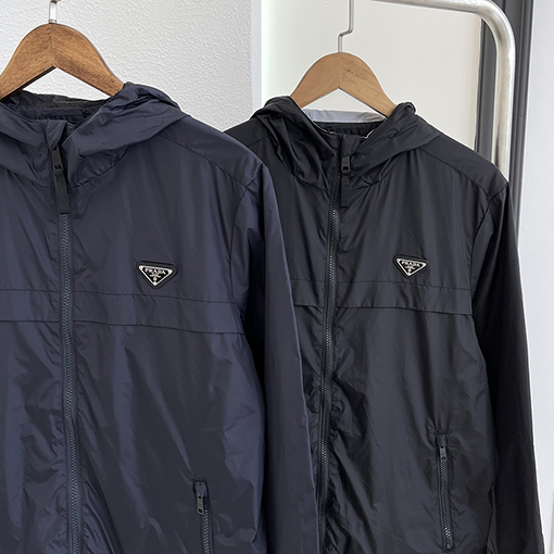 プラダジャケット スーパーコピー  ウィンドブレーカー アウター  PRADA三角ロゴプレート