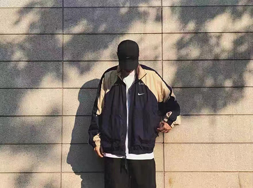 コラボシリーズ✦NIKE xCAVEMPT ジャケット アウター