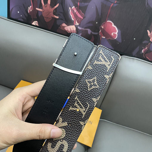 23新品!!ルイヴィトン 牛革ベルトスーパーコピー シュプリームコラボ