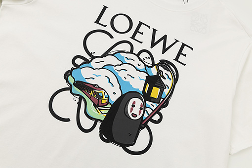 ロエベ半袖Tシャツスーパーコピー千と千尋の神隠しシリーズ