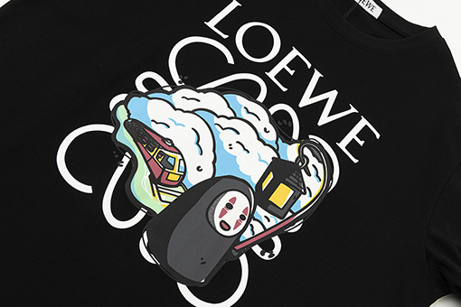 ロエベ半袖Tシャツスーパーコピー千と千尋の神隠しシリーズ