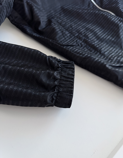 23新品!!プラダジャケットスーパーコピー両面 PRADA三角ロゴ
