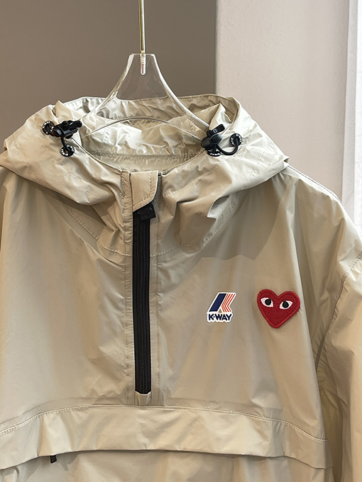 23新品!!コムデギャルソン アウタースーパーコピー k-wayコラボ 全3色