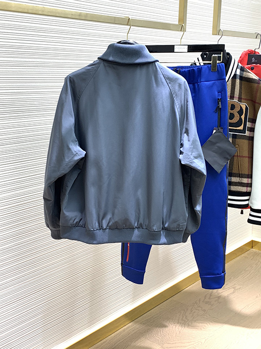 23新品!!ノースフェイスジャケットスーパーコピー