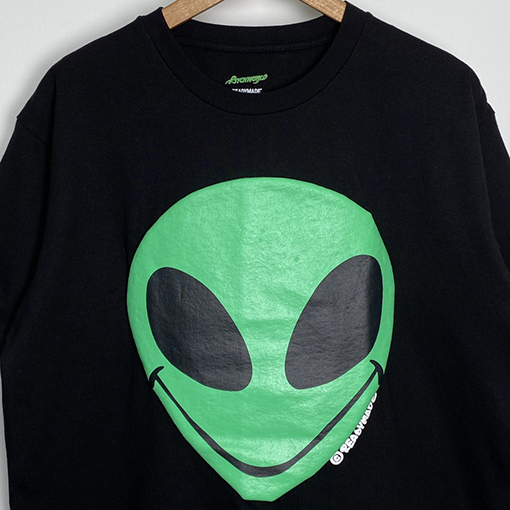 コラボ!! READYMADE X PSYCHWORLD 半袖スーパーコピー RM宇宙人半袖Tシャツ
