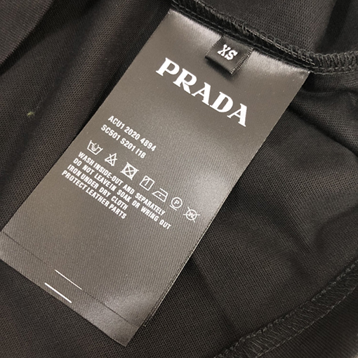 プラダ半袖Tシャツスーパーコピー PRADAロゴ立体感