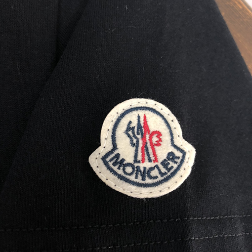 23新品!!モンクレール半袖Tシャツスーパーコピー MONCLER