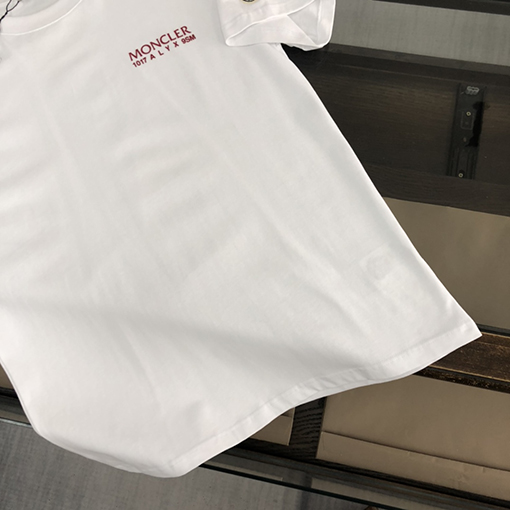 23新品!!モンクレール半袖Tシャツスーパーコピー MONCLER
