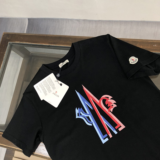 23新品!!モンクレール半袖Tシャツスーパーコピー