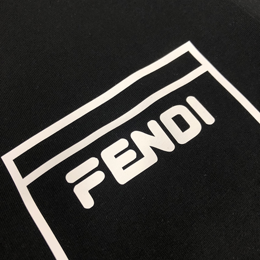 23新品!! フェンディ半袖Tシャツスーパーコピー FENDIロゴ