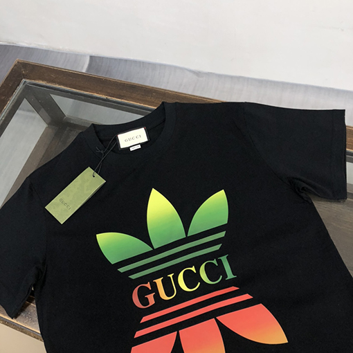 グッチ半袖Tシャツスーパーコピー GUCCIロゴポイント