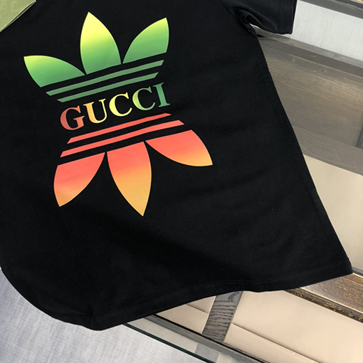 グッチ半袖Tシャツスーパーコピー GUCCIロゴポイント