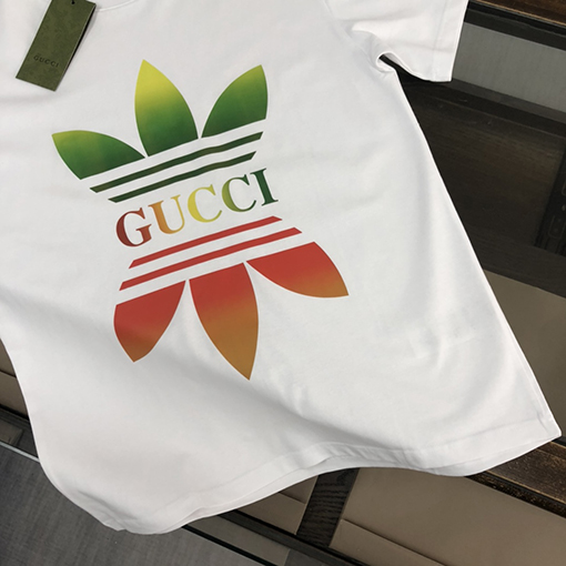 グッチ半袖Tシャツスーパーコピー GUCCIロゴポイント